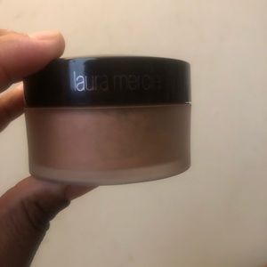Laura Mercier setting powder